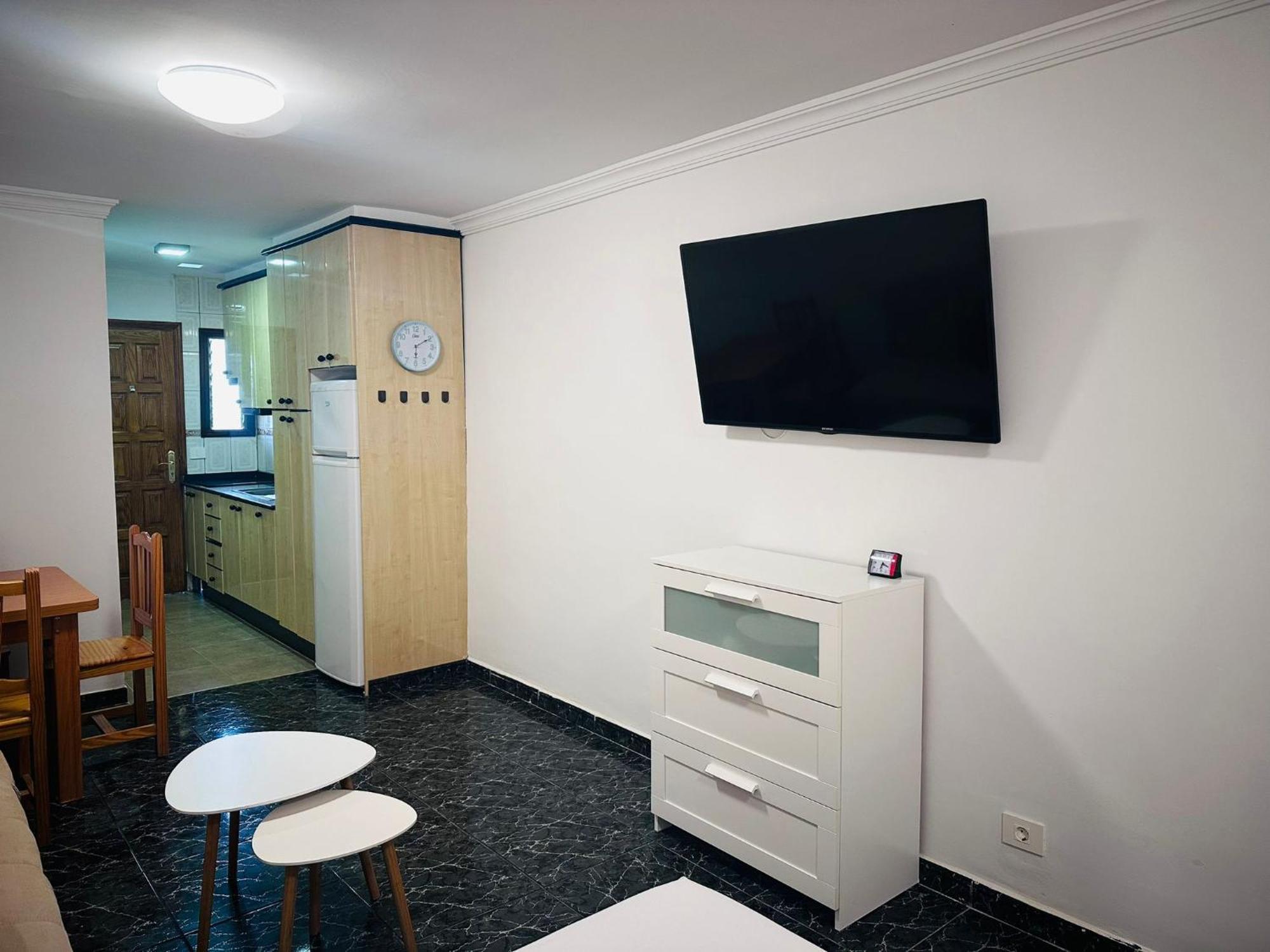 Cozy 2-Bed & Sofa-Bed Studio In Los Cristianos Los Cristianos  Zewnętrze zdjęcie