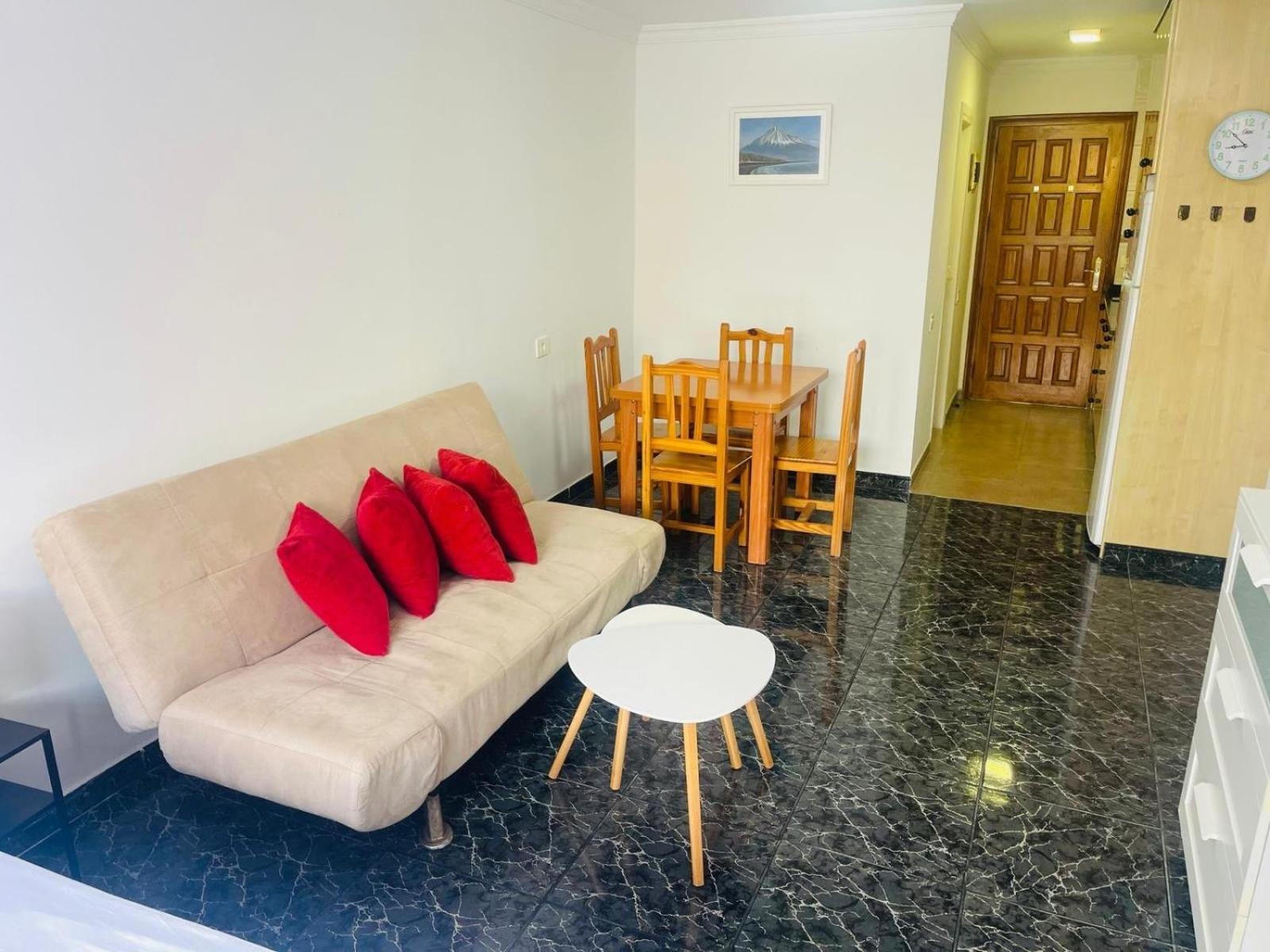 Cozy 2-Bed & Sofa-Bed Studio In Los Cristianos Los Cristianos  Zewnętrze zdjęcie